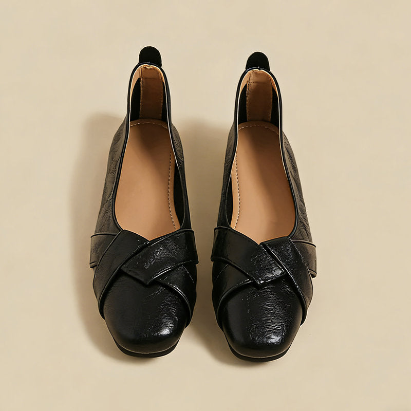 【l’aise】Effortless Allure セレニティクロス ローファー