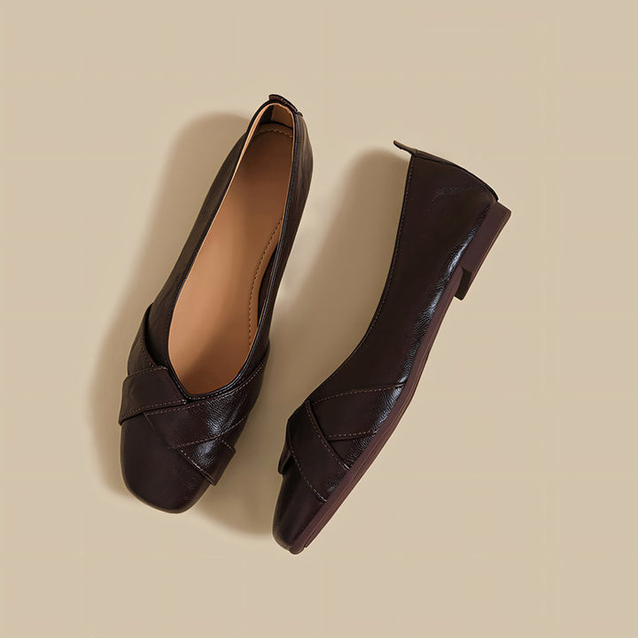 【l’aise】Effortless Allure セレニティクロス ローファー