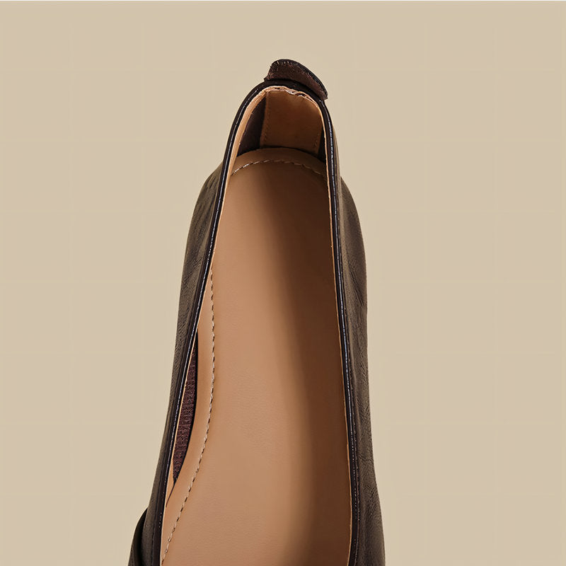 【l’aise】Effortless Allure セレニティクロス ローファー