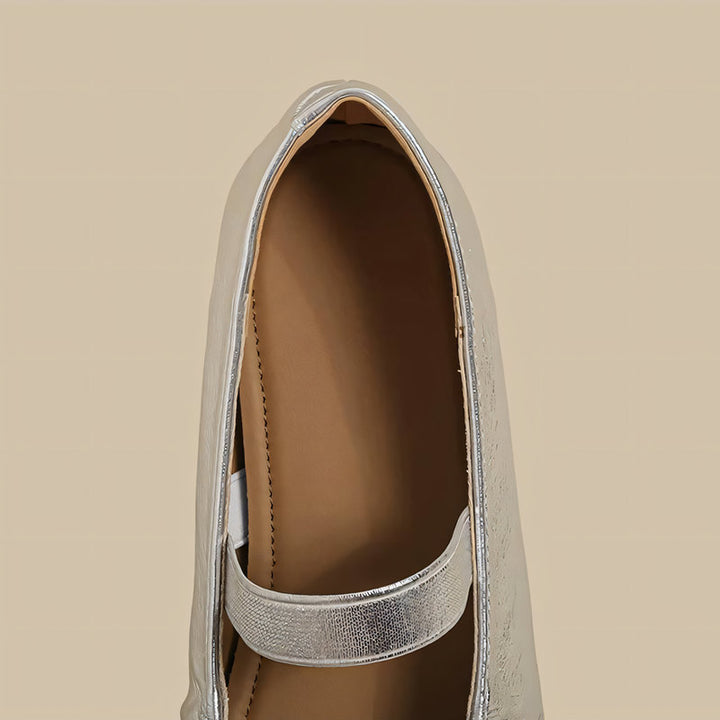 【l’aise】Chic Moments メタリックシルバー ローファー
