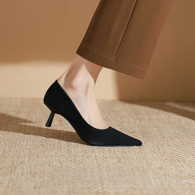 【l’aise】Everyday Elegance  キトゥンヒール パンプス