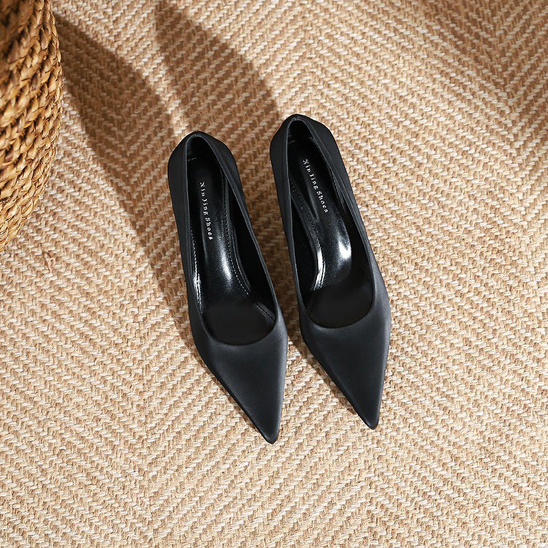 【l’aise】Everyday Elegance  キトゥンヒール パンプス
